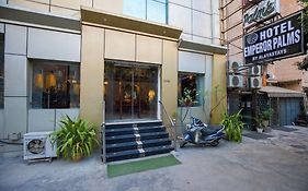 Hotel Emperor Palms